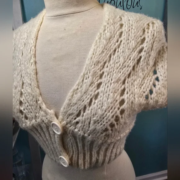 Handmade Cream Boho Cropped Knit Vest Top - Picture 3 of 6